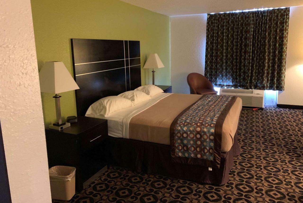 Travelodge By Wyndham Torrington Eksteriør bilde